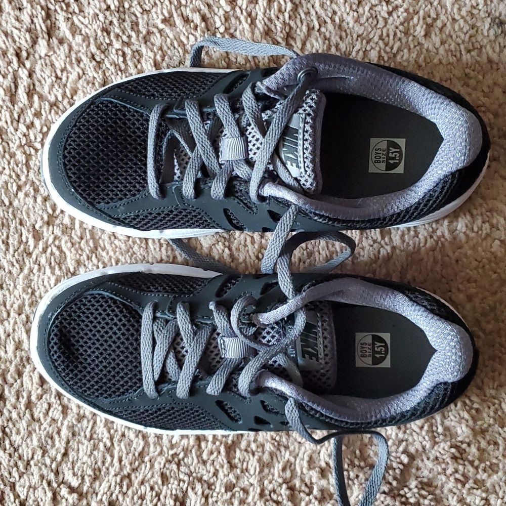 **NEW** Nike Fusionlite kids shoes